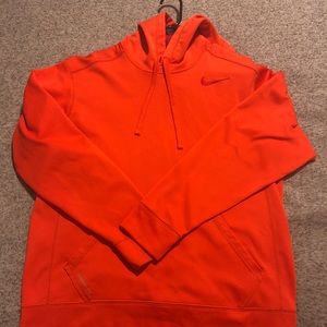 Lightly worn Nike Therma-Fit hoodie